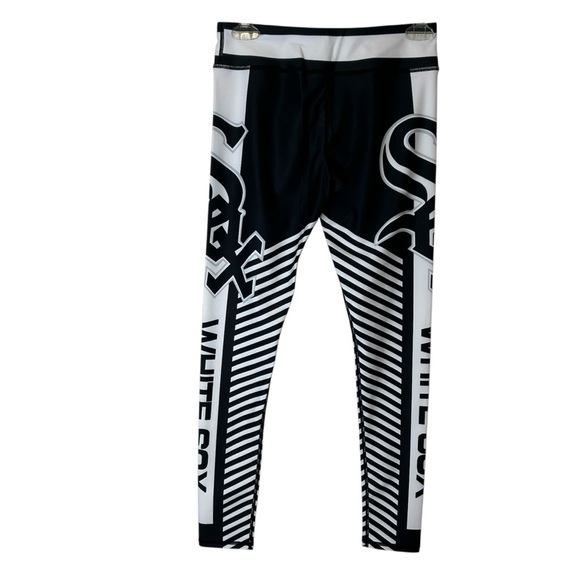 White Sox Unique Striped Logo pants size small Fits 0/2 Size NWOT - Picture 3 of 6
